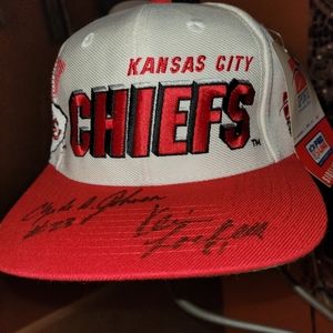 COPY - Vintage autograph Kansas City Chiefs hat